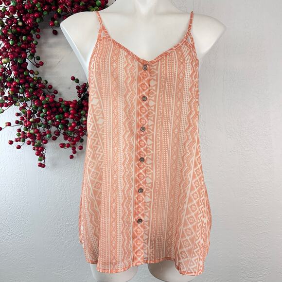 Maurices Blouse Women's Sleeveless Beaded Tribal Print size med NWT

Tops - Picture 2 of 10